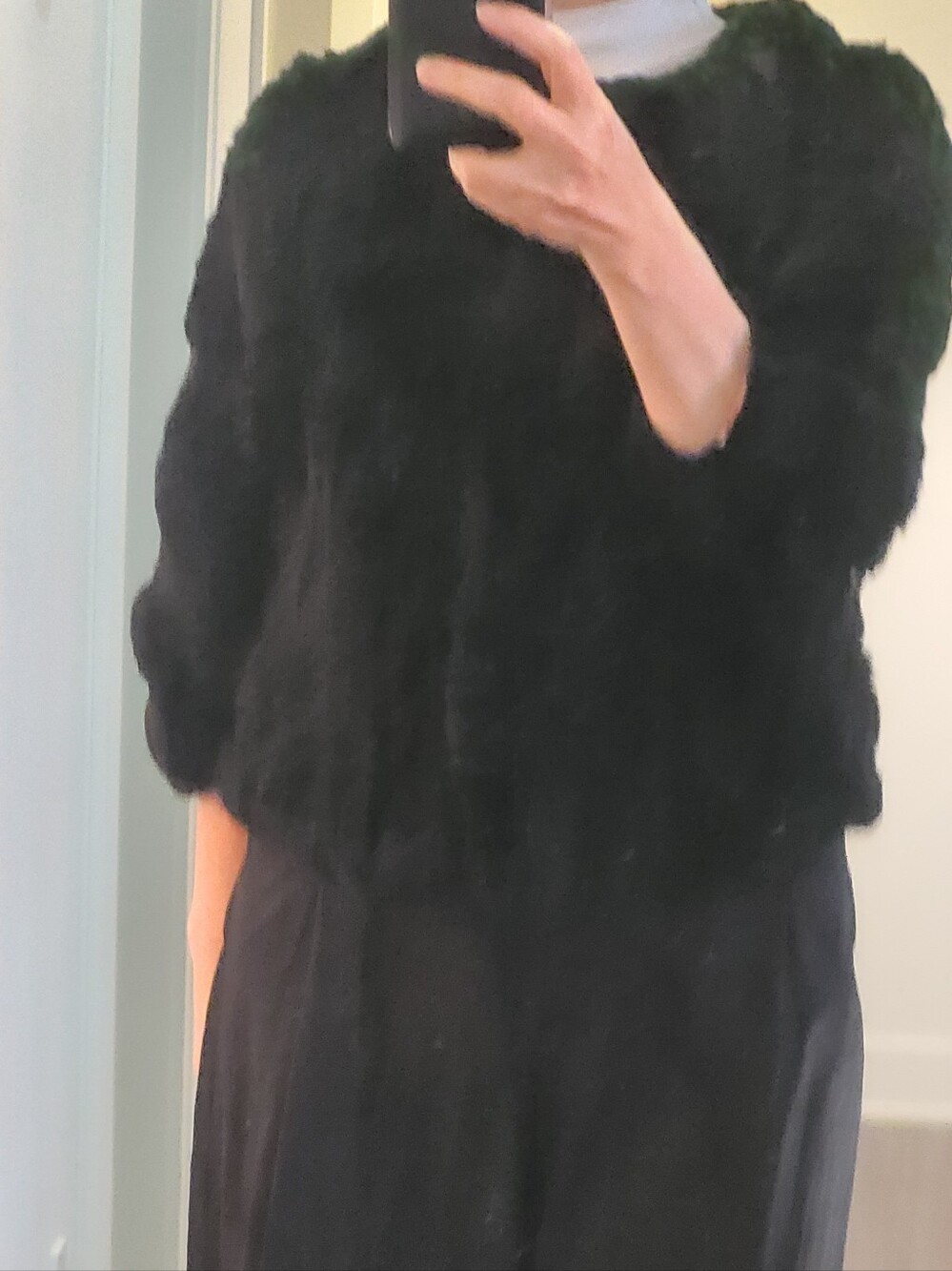 Real Rabbit Fur Short Cardigan - Picture 9 of 9